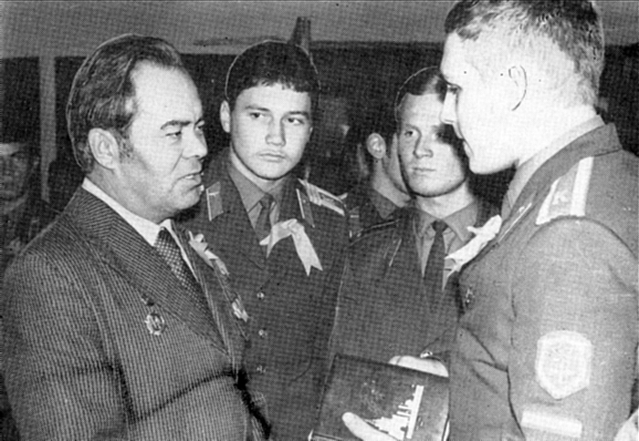 В.П. Романенко — участник  Великой   Отечественной  войны,  отец летчика-космонавта Ю. В. Романенко